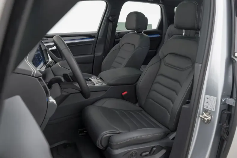 Volkswagen Touareg din 2022 cu 56.745 km - oferta VOL208102 - foto 12