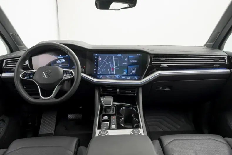 Volkswagen Touareg din 2022 cu 56.745 km - oferta VOL208102 - foto 14