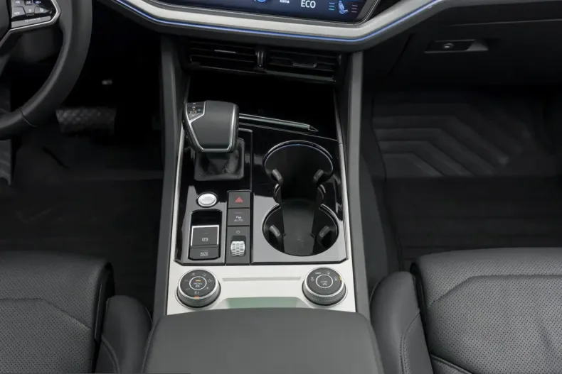 Volkswagen Touareg din 2022 cu 56.745 km - oferta VOL208102 - foto 17