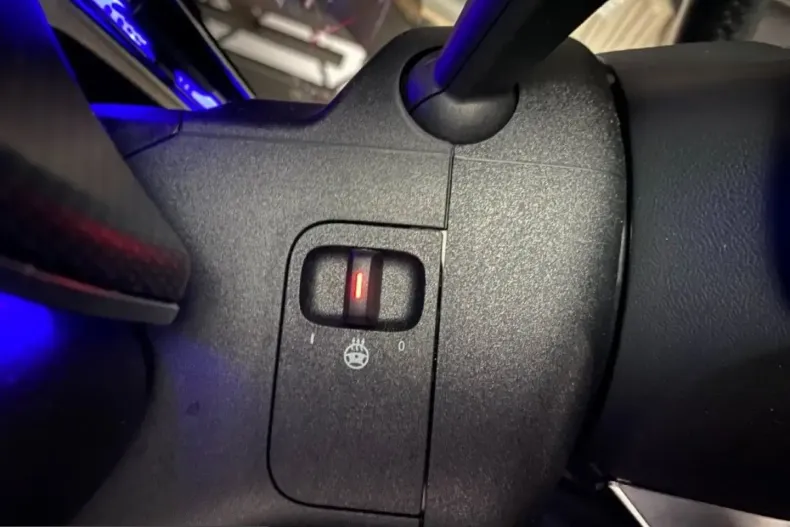 Mercedes-Benz V 300 (Clasa V) din 2024 cu 27.432 km - oferta MER208116 - foto 13