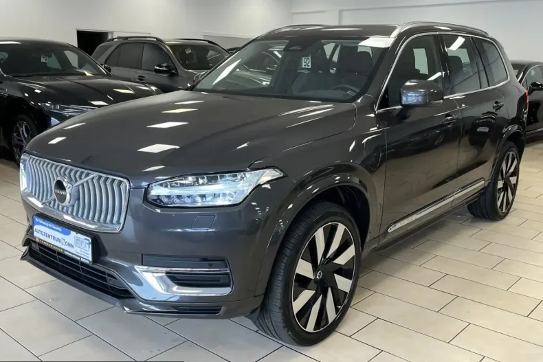 Volvo XC90 din 2023 cu 59.618 km - oferta VOL208119 - foto 1