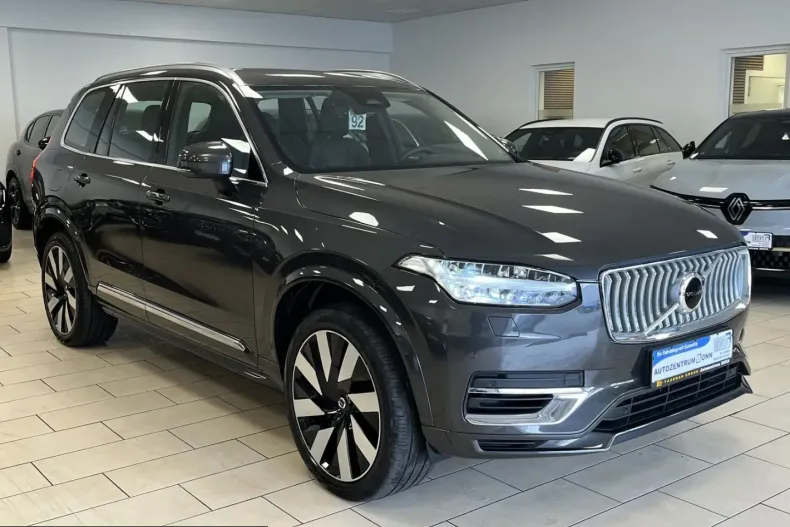 Volvo XC90 din 2023 cu 59.618 km - oferta VOL208119 - foto 3