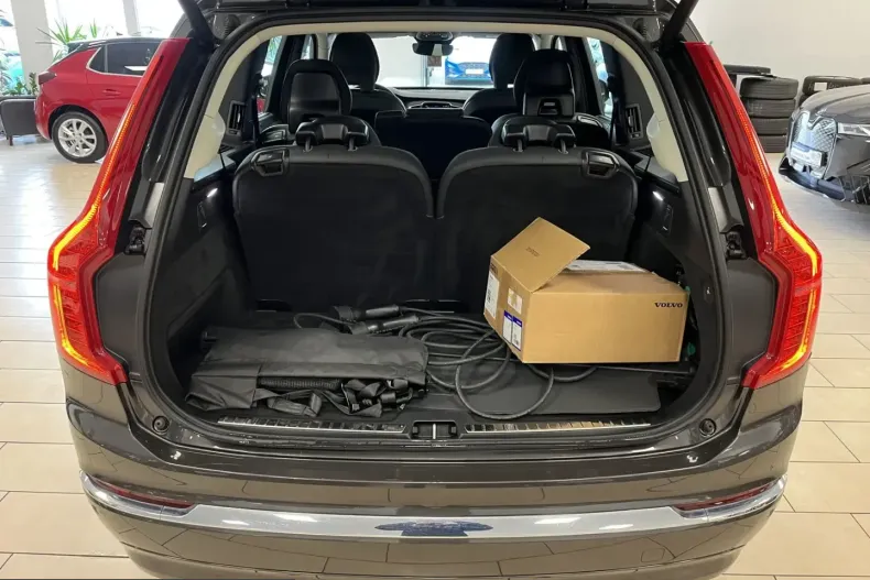 Volvo XC90 din 2023 cu 59.618 km - oferta VOL208119 - foto 4