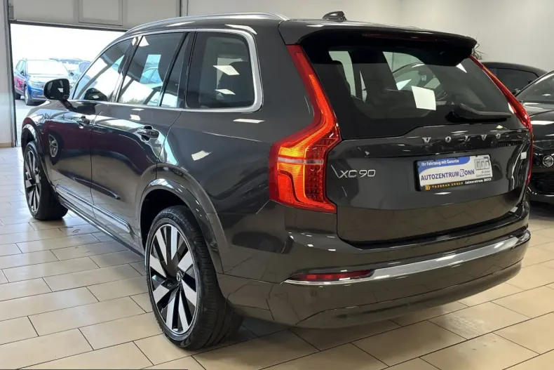Volvo XC90 din 2023 cu 59.618 km - oferta VOL208119 - foto 9