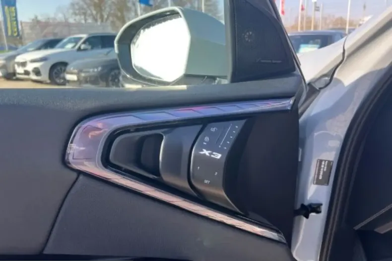 BMW X3 (Seria X) din 2025 cu 14.990 km - oferta BMW208120 - foto 13