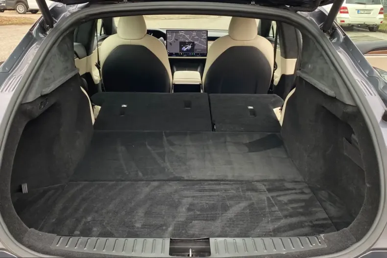 Tesla Model S din 2024 cu 56.555 km - oferta TES208121 - foto 13