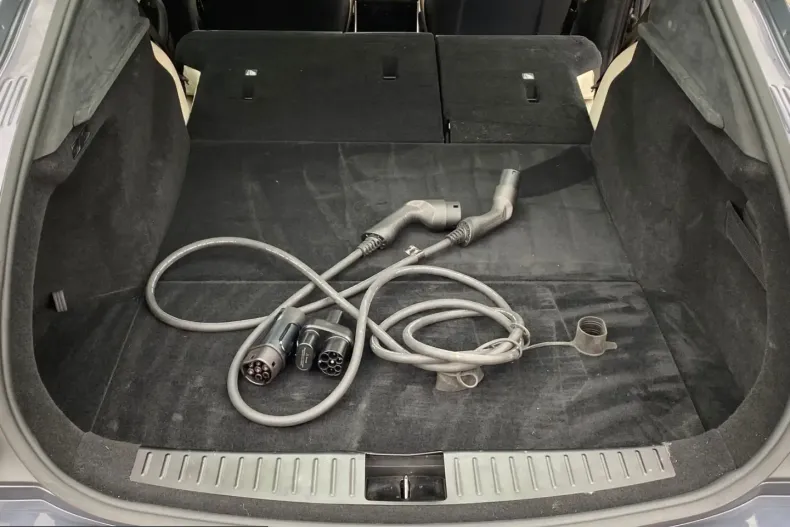 Tesla Model S din 2024 cu 56.555 km - oferta TES208121 - foto 33