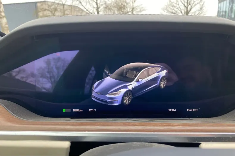 Tesla Model S din 2024 cu 56.555 km - oferta TES208121 - foto 47