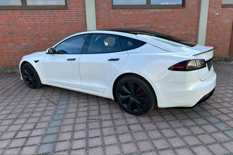 Tesla Model S din 2023 cu 36.989 km - oferta TES208124 - foto 2