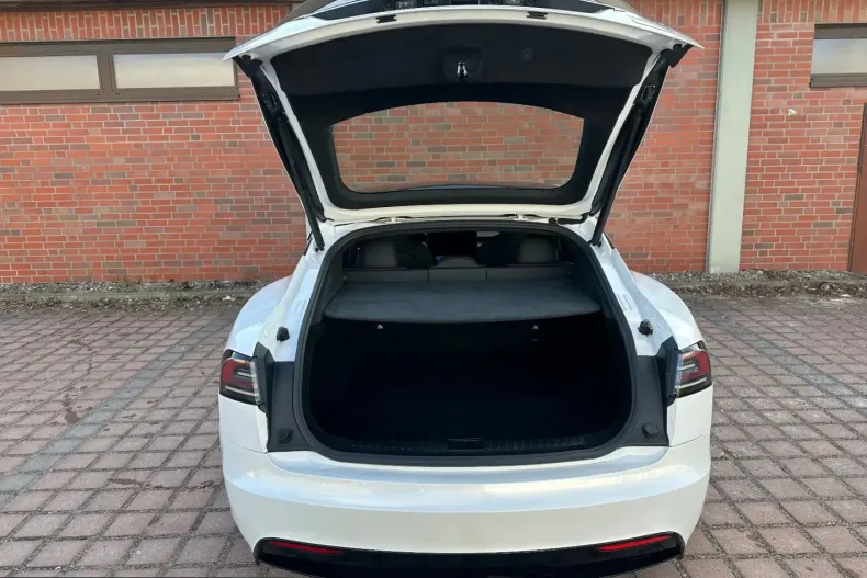 Tesla Model S din 2023 cu 36.989 km - oferta TES208124 - foto 12