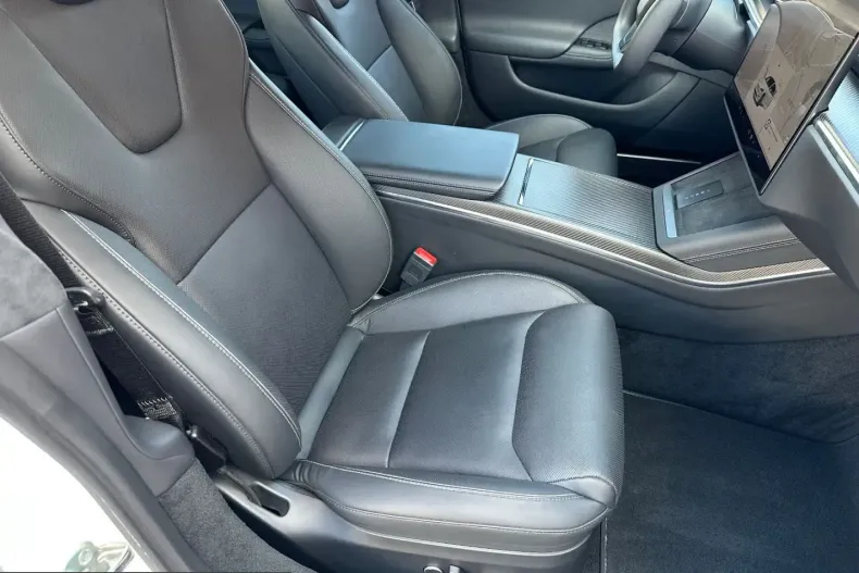 Tesla Model S din 2023 cu 36.989 km - oferta TES208124 - foto 19