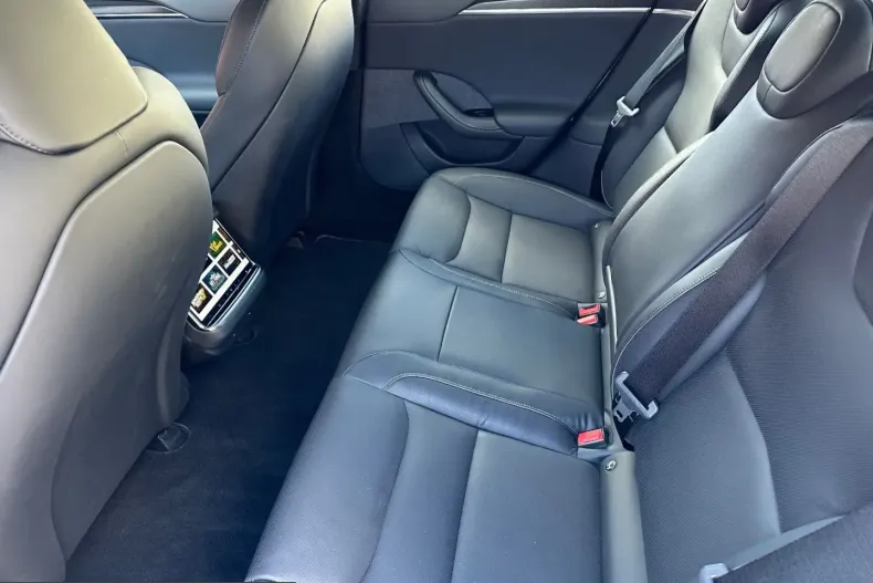 Tesla Model S din 2023 cu 36.989 km - oferta TES208124 - foto 23