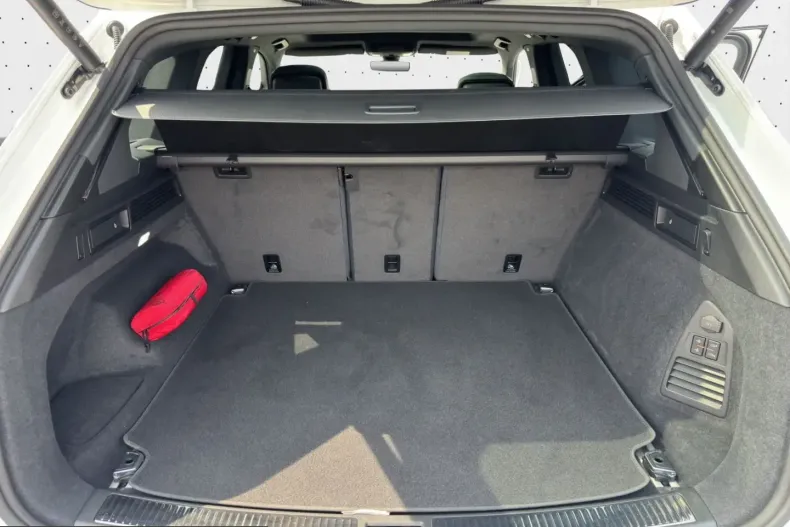 Volkswagen Touareg din 2025 cu 37.000 km - oferta VOL208126 - foto 12