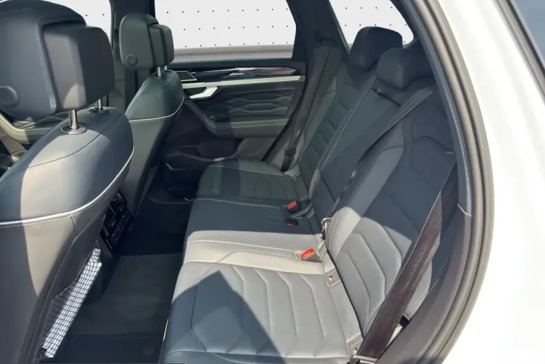 Volkswagen Touareg din 2025 cu 37.000 km - oferta VOL208126 - foto 17