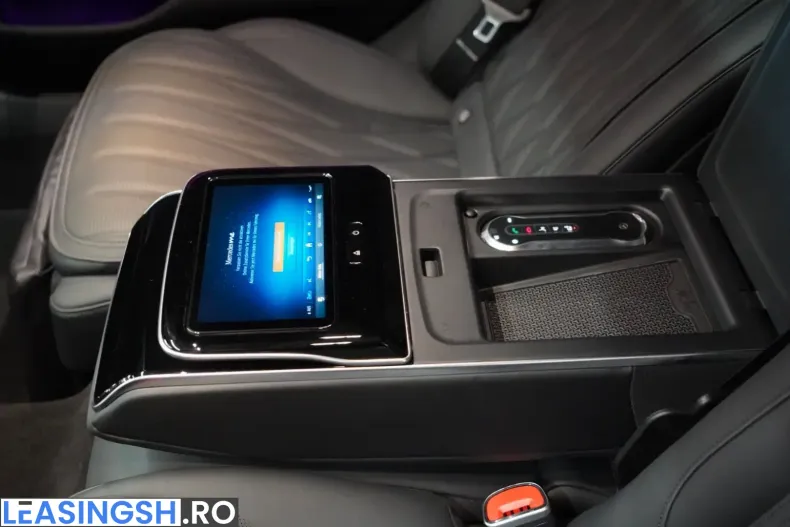 Mercedes-Benz S 63 AMG (Clasa S) din 2023 cu 30.429 km - oferta MER208127 - foto 43