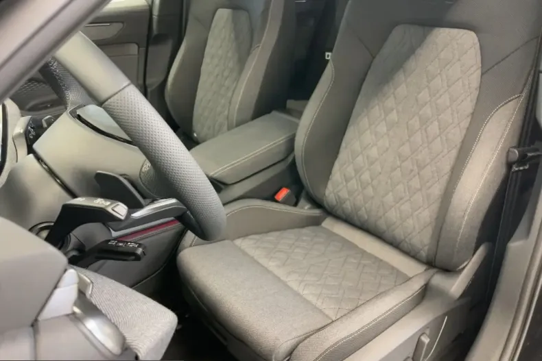 Audi A6 din 2025 cu 12.999 km - oferta AUD208136 - foto 11