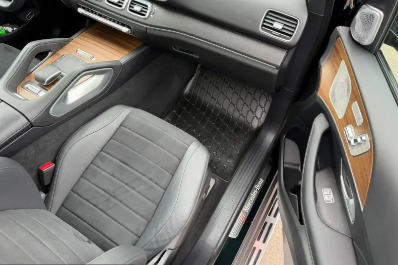 Mercedes-Benz GLE 300 (Clasa GLE) din 2024 cu 33.551 km - oferta MER208141 - foto 21