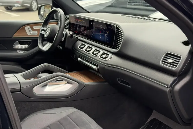 Mercedes-Benz GLE 300 (Clasa GLE) din 2024 cu 33.551 km - oferta MER208141 - foto 22