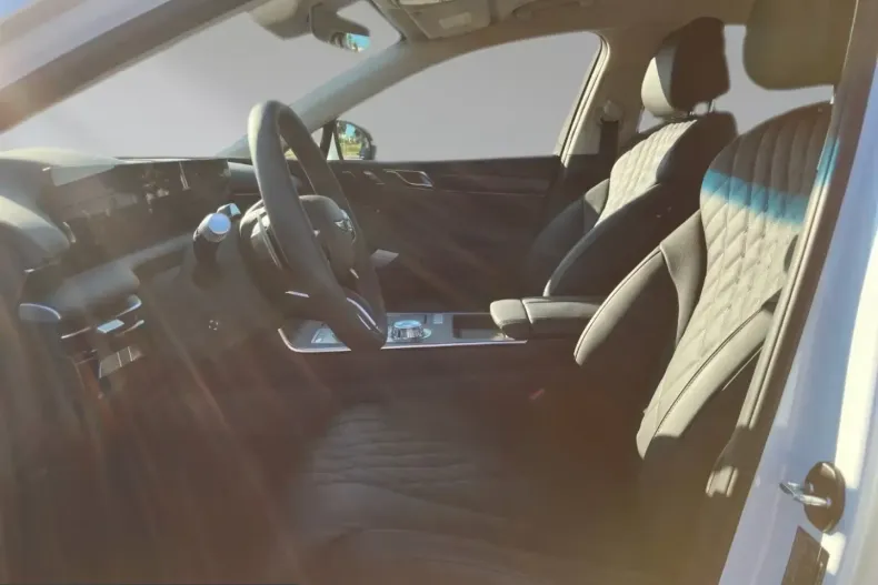 Genesis G80 din 2025 cu 5.900 km - oferta GEN208143 - foto 12