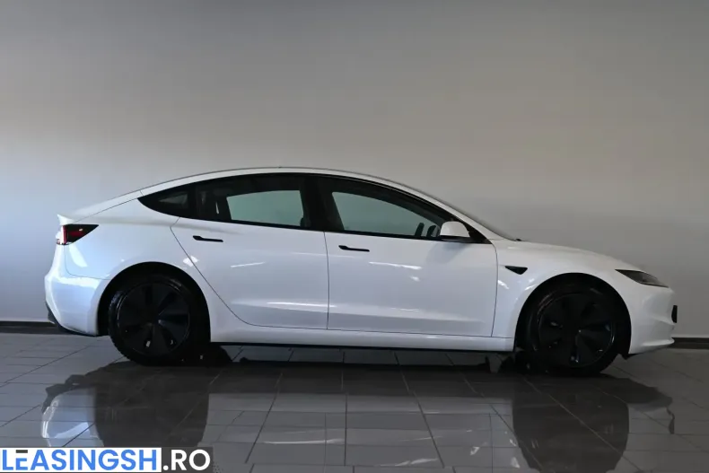 Tesla Model 3 din 2024 cu 43.050 km - oferta TES208150 - foto 4