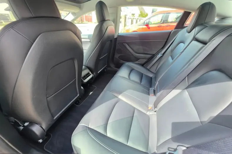 Tesla Model 3 din 2021 cu 89.127 km - oferta TES208155 - foto 17