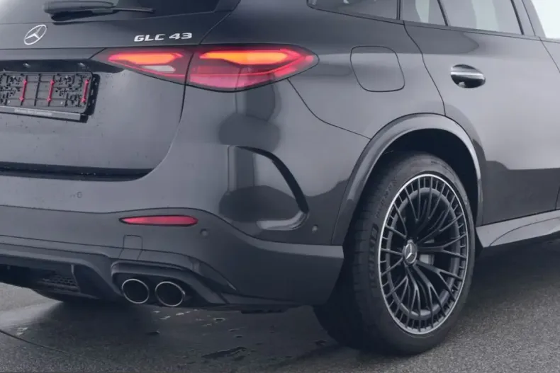 Mercedes-Benz GLC 43 AMG (Clasa GLC) din 2025 cu 12.814 km - oferta MER208166 - foto 5