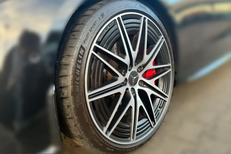 Mercedes-Benz C 43 AMG (Clasa C) din 2024 cu 40.000 km - oferta MER208169 - foto 4