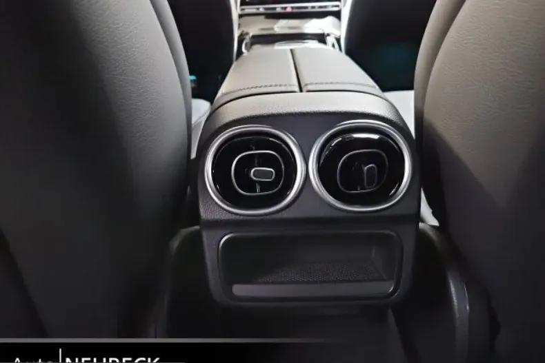 Mercedes-Benz C 43 AMG (Clasa C) din 2023 cu 18.700 km - oferta MER208171 - foto 17