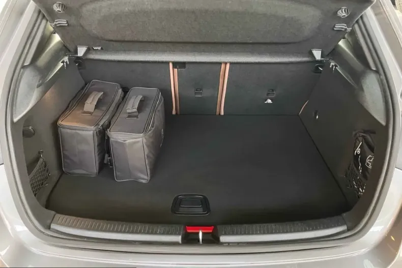 Mercedes-Benz A 250 (Clasa A) din 2023 cu 19.997 km - oferta MER208173 - foto 7