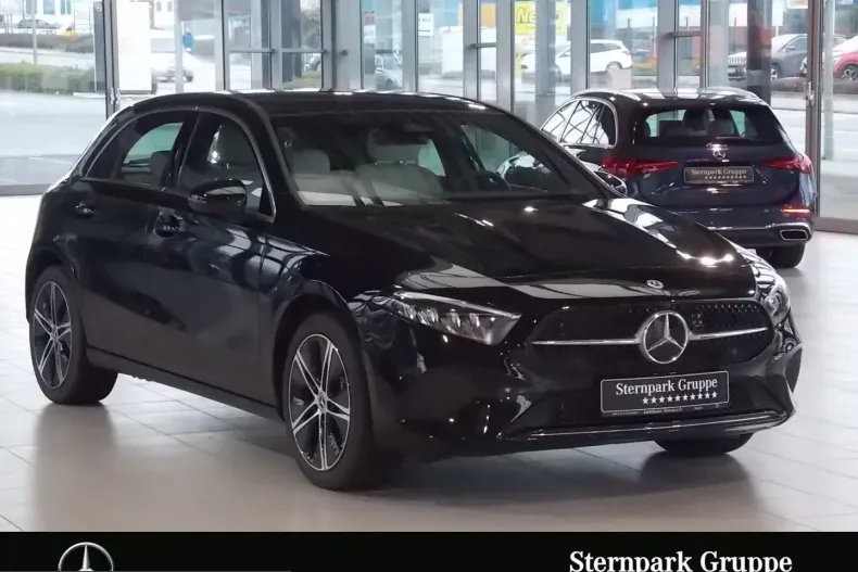 Mercedes-Benz A 250 (Clasa A) din 2024 cu 13.800 km - oferta MER208175 - foto 2