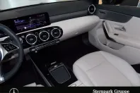 Mercedes-Benz A 250 (Clasa A) din 2024 cu 13.800 km - oferta MER208175 - foto 12