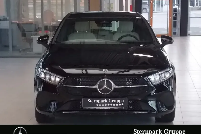 Mercedes-Benz A 250 (Clasa A) din 2024 cu 13.800 km - oferta MER208175 - foto 14