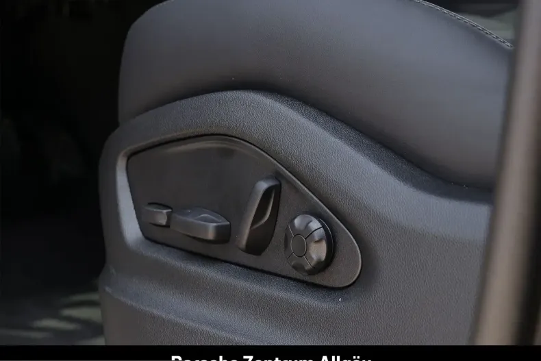 Porsche Cayenne din 2025 cu 9.900 km - oferta POR208182 - foto 23