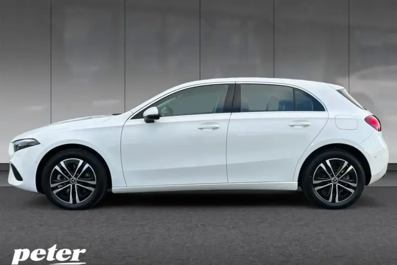 Mercedes-Benz A 250 (Clasa A) din 2024 cu 4.176 km - oferta MER208183 - foto 19