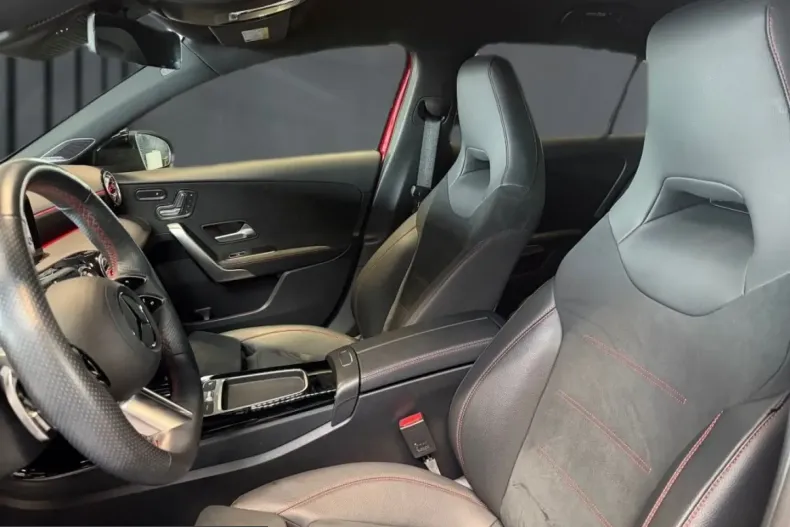 Mercedes-Benz A 250 (Clasa A) din 2023 cu 35.403 km - oferta MER208186 - foto 5