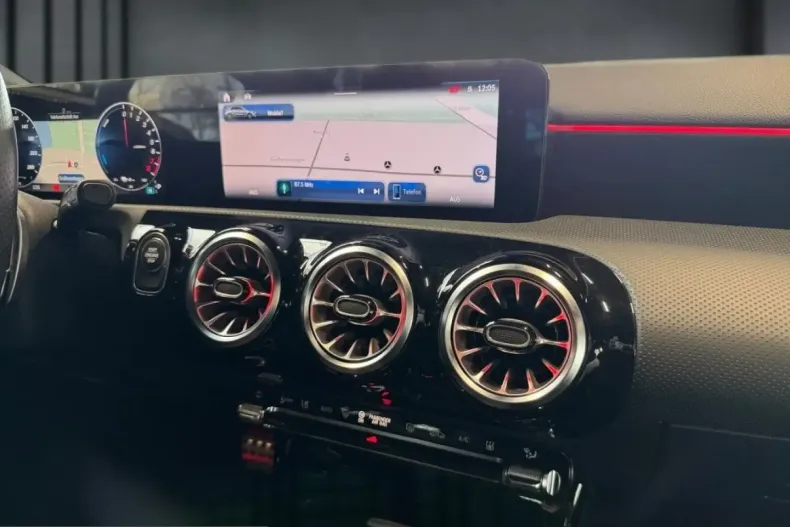 Mercedes-Benz A 250 (Clasa A) din 2023 cu 35.403 km - oferta MER208186 - foto 12