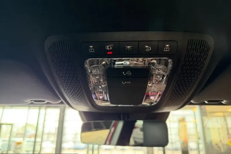 Mercedes-Benz A 250 (Clasa A) din 2023 cu 35.403 km - oferta MER208186 - foto 14