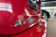 Mercedes-Benz A 250 (Clasa A) din 2023 cu 35.403 km - oferta MER208186 - foto 19