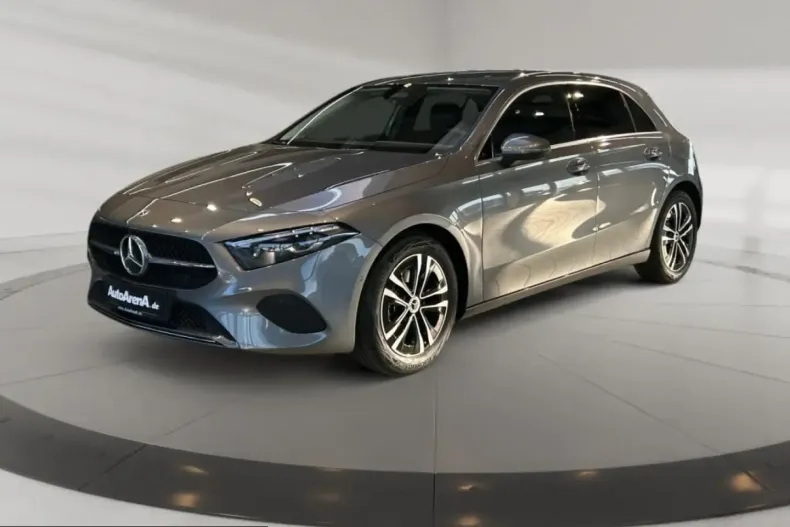 Mercedes-Benz A 200 (Clasa A) din 2024 cu 6.957 km - oferta MER208187 - foto 1