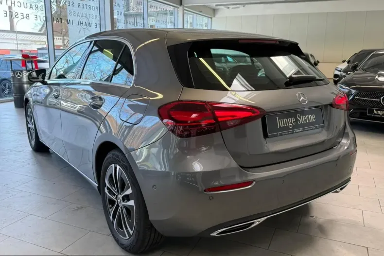 Mercedes-Benz A 200 (Clasa A) din 2024 cu 17.137 km - oferta MER208189 - foto 4