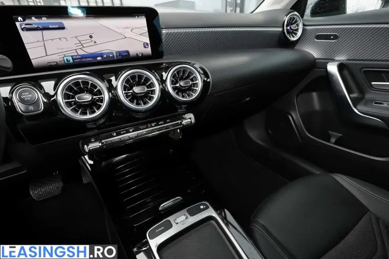 Mercedes-Benz A 200 (Clasa A) din 2024 cu 13.500 km - oferta MER208190 - foto 9