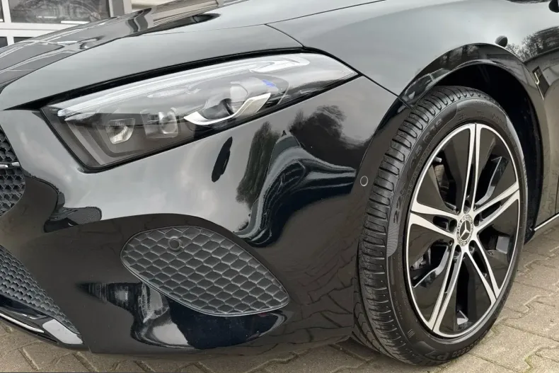 Mercedes-Benz A 200 (Clasa A) din 2024 cu 28.049 km - oferta MER208191 - foto 5