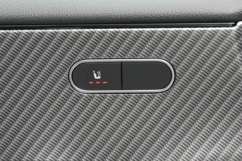 Mercedes-Benz A 200 (Clasa A) din 2024 cu 6.227 km - oferta MER208192 - foto 14