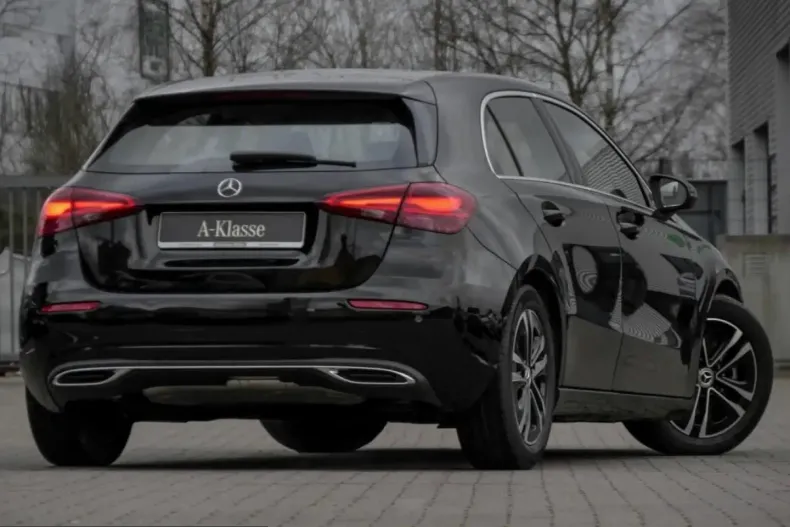 Mercedes-Benz A 200 (Clasa A) din 2024 cu 5.606 km - oferta MER208195 - foto 3