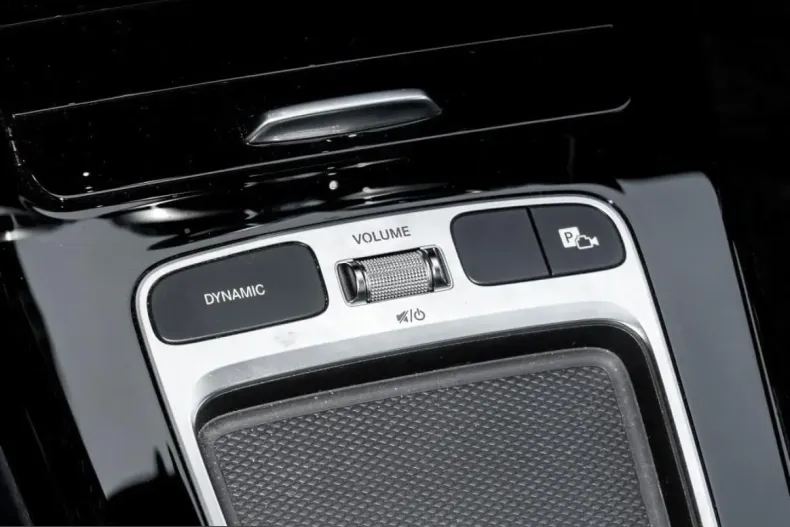 Mercedes-Benz A 200 (Clasa A) din 2024 cu 5.606 km - oferta MER208195 - foto 13