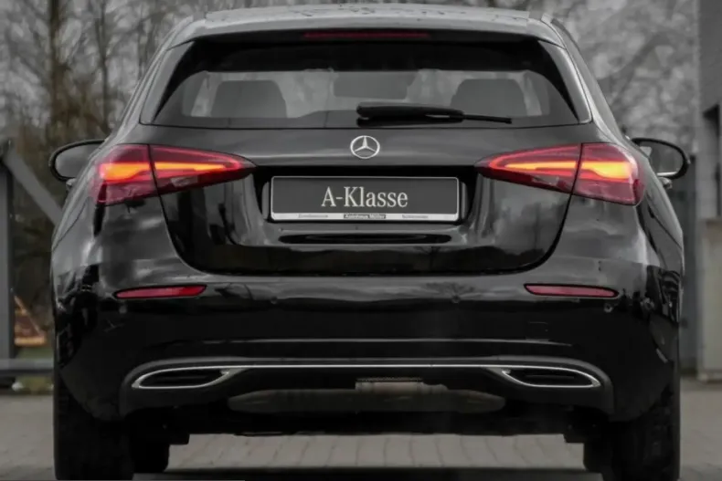 Mercedes-Benz A 200 (Clasa A) din 2024 cu 5.606 km - oferta MER208195 - foto 20