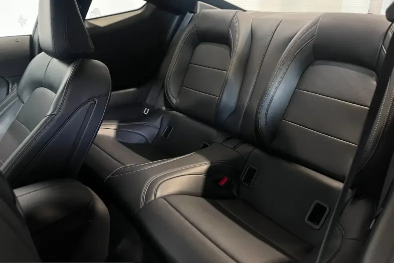 Ford Mustang din 2025 cu 5.500 km - oferta FOR208200 - foto 8