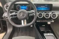 Mercedes-Benz CLA 200 (Clasa CLA) din 2024 cu 15.680 km - oferta MER208206 - foto 8