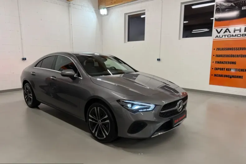 Mercedes-Benz CLA 200 (Clasa CLA) din 2024 cu 23.524 km - oferta MER208207 - foto 2