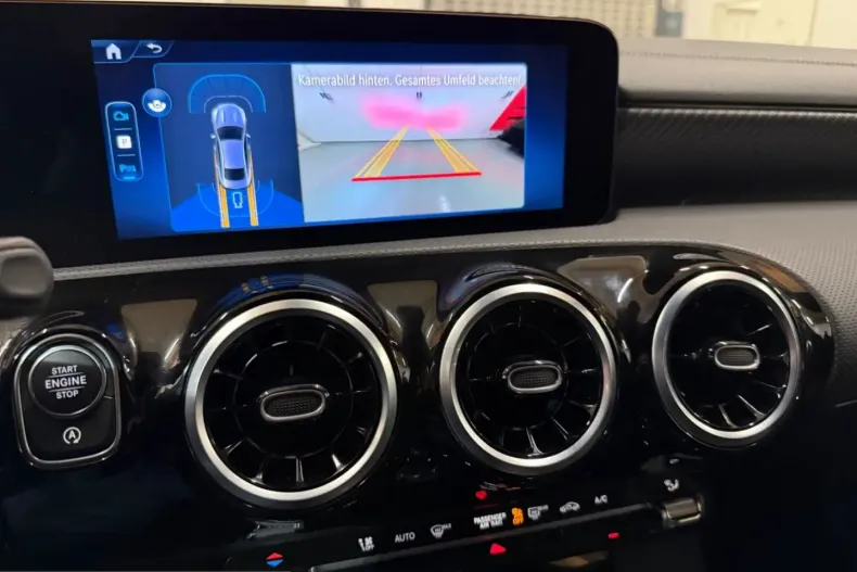 Mercedes-Benz CLA 200 (Clasa CLA) din 2024 cu 23.524 km - oferta MER208207 - foto 10